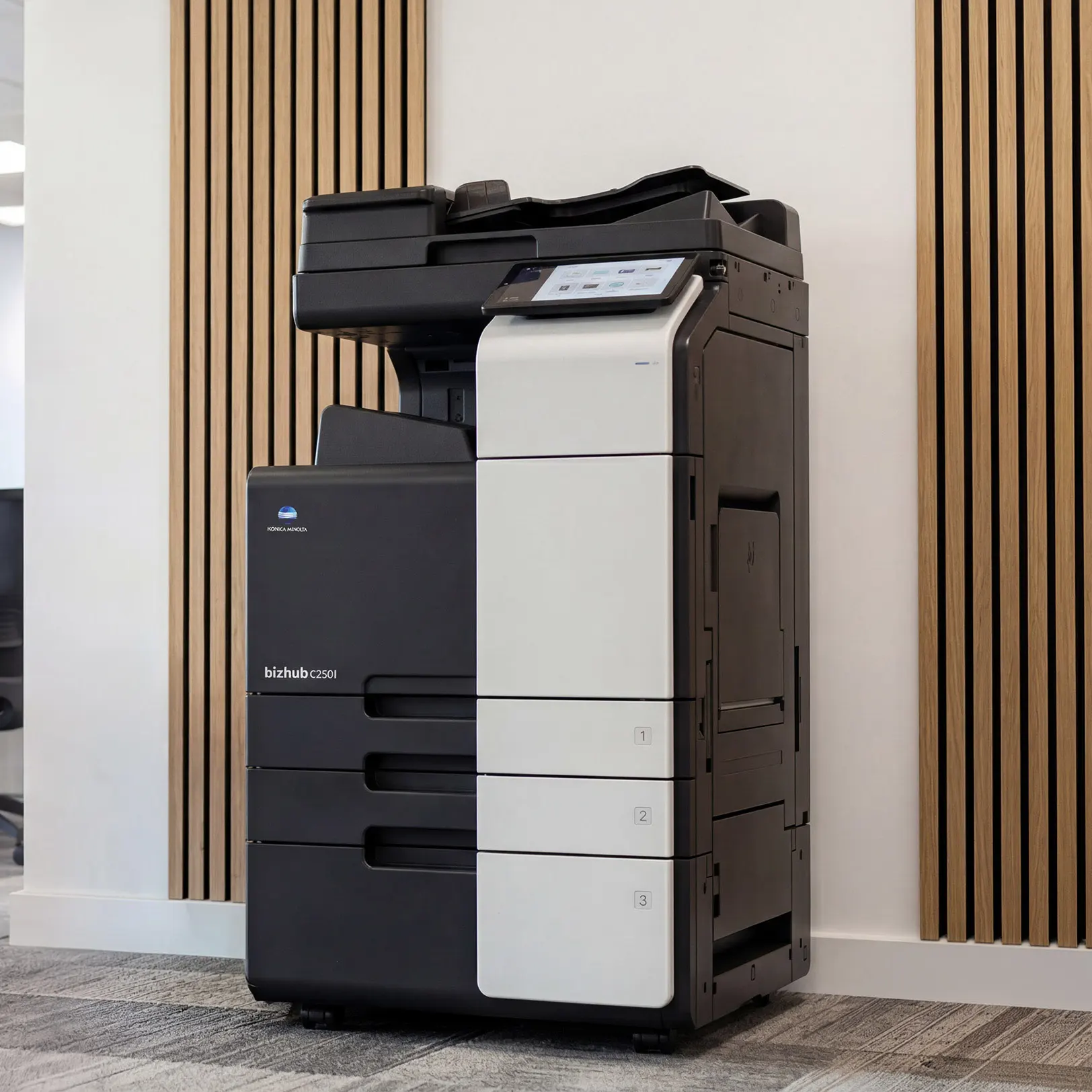 Konica Minolta bizhub C251i foto